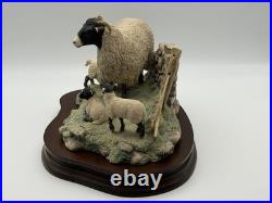 1985 Border Fine Arts James Herriot Swaledale Ewe & Lambs Figurine JH1