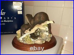 1994 BORDER Fine Arts Hand Made in Scotland LATE THAW Otter Family with Box
