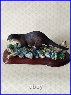 Along The Shoreline Otter Border Fine Arts B0858 Figurine Hand Made In Scotland