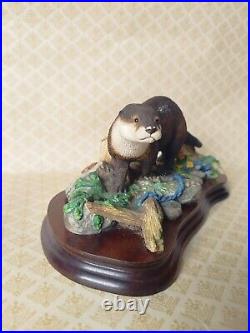 Along The Shoreline Otter Border Fine Arts B0858 Figurine Hand Made In Scotland