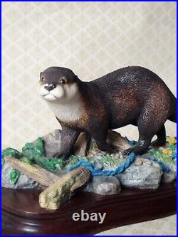 Along The Shoreline Otter Border Fine Arts B0858 Figurine Hand Made In Scotland