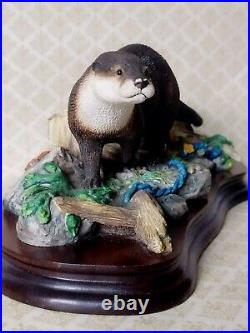 Along The Shoreline Otter Border Fine Arts B0858 Figurine Hand Made In Scotland