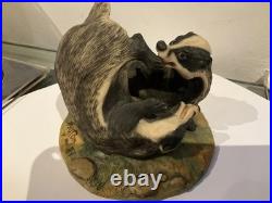 BORDER FINE ARTS BADGERS PAIR FIGHTING BY HAYTON 1977 No. 003 VINTAGE MAMMALS