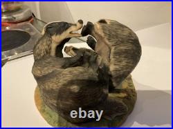 BORDER FINE ARTS BADGERS PAIR FIGHTING BY HAYTON 1977 No. 003 VINTAGE MAMMALS