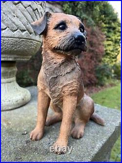 BORDER FINE ARTS FIRESIDE DOGS BORDER TERRIER SITTING A2696 LARGE 31cm Tall