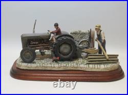 BORDER FINE ARTS'GOLDEN MEMORIES' NO. BO799 BY RAY AYRES 27CM LONG WithCERTIFICATE BORDER FINE ARTS'GOLDEN MEMORIES' NO. BO799 BY RAY AYRES 27CM LONG WithCERTIFICATE