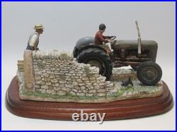 BORDER FINE ARTS'GOLDEN MEMORIES' NO. BO799 BY RAY AYRES 27CM LONG WithCERTIFICATE BORDER FINE ARTS'GOLDEN MEMORIES' NO. BO799 BY RAY AYRES 27CM LONG WithCERTIFICATE