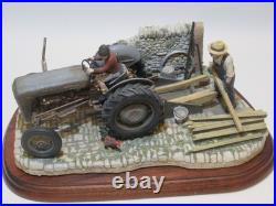 BORDER FINE ARTS'GOLDEN MEMORIES' NO. BO799 BY RAY AYRES 27CM LONG WithCERTIFICATE BORDER FINE ARTS'GOLDEN MEMORIES' NO. BO799 BY RAY AYRES 27CM LONG WithCERTIFICATE