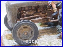 BORDER FINE ARTS'GOLDEN MEMORIES' NO. BO799 BY RAY AYRES 27CM LONG WithCERTIFICATE BORDER FINE ARTS'GOLDEN MEMORIES' NO. BO799 BY RAY AYRES 27CM LONG WithCERTIFICATE