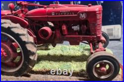 BORDER FINE ARTS'MAKING ADJUSTMENTS' A2142 McCormick Farmall Tractor Boxed