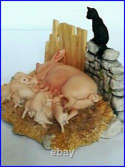 BORDER FINE ARTS, MOSES AND BERTHA. Code JH3, 1985, SOW, PIGLETS, CAT, Very Rare