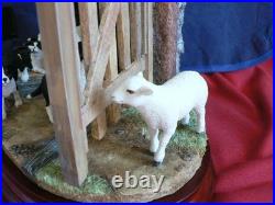 BORDER FINE ARTS NEW NEIGHBOR B1419 fantastic condition sculpture