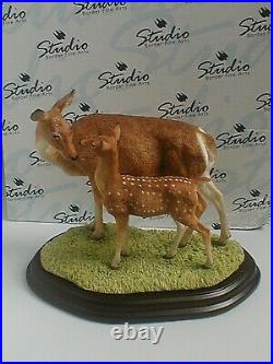 BORDER FINE ARTS STUDIO, RED HIND and CALF, A26892, 2014. MIB. Stunning, Rare