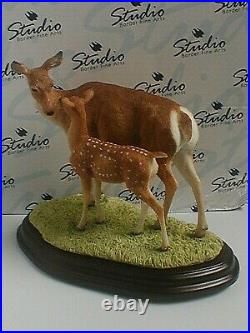 BORDER FINE ARTS STUDIO, RED HIND and CALF, A26892, 2014. MIB. Stunning, Rare