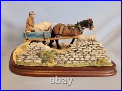 BORDER FINE ARTS THE BRIDE FARMER TAKING PIG TO MARKET Limited Edition Of 1500 BORDER FINE ARTS THE BRIDE FARMER TAKING PIG TO MARKET Limited Edition Of 1500