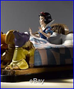 Border Disney Snow White Seven Dwarfs Moment In Time Limited Figurine B1567 UK