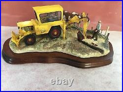 Border Fine Art, hand crafted collectable,'Laying The Clays'. Signed By Sculpter