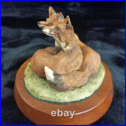 Border Fine Arts 1986 Hayton Foxes Figurine Hand Made Scotland Wood Base 5in