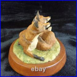 Border Fine Arts 1986 Hayton Foxes Figurine Hand Made Scotland Wood Base 5in