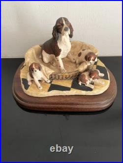Border Fine Arts(205A)Springer Spaniel and Pups (Liver/White) Ray Ayres 1989