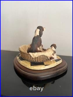 Border Fine Arts(205A)Springer Spaniel and Pups (Liver/White) Ray Ayres 1989
