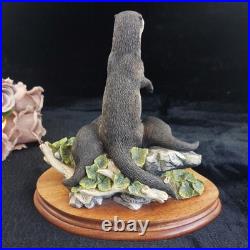 Border Fine Arts 752/3000 River View Otter Family R. T. Roberts B0195 LE