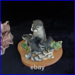 Border Fine Arts 752/3000 River View Otter Family R. T. Roberts B0195 LE