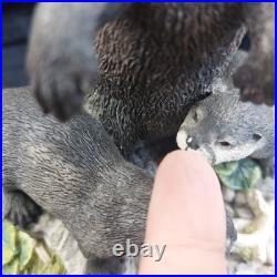 Border Fine Arts 752/3000 River View Otter Family R. T. Roberts B0195 LE