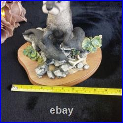 Border Fine Arts 752/3000 River View Otter Family R. T. Roberts B0195 LE