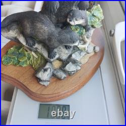 Border Fine Arts 752/3000 River View Otter Family R. T. Roberts B0195 LE