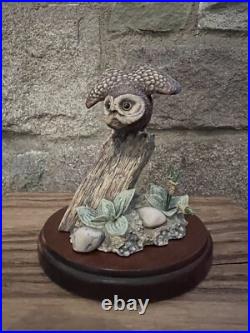 Border Fine Arts A Little Owl Style Figurine Model No. B00900 by Ray Ayres 1988