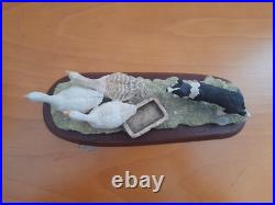 Border Fine Arts A Wild Goose Chase Resin Figure Dog B0088 Ray Ayres Boxed