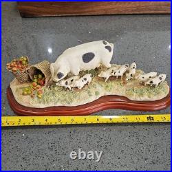 Border Fine Arts A1223 No Scrumping Figurine by Artist Kirsty Armstrong No Box