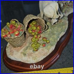 Border Fine Arts A1223 No Scrumping Figurine by Artist Kirsty Armstrong No Box