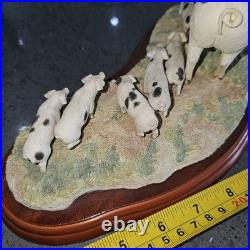 Border Fine Arts A1223 No Scrumping Figurine by Artist Kirsty Armstrong No Box