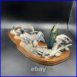 Border Fine Arts A1872 Sunny Afternoon Mallards Figure Wooden Base 2002 RARE VGC