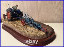 Border Fine Arts'At The Vintage' Model by Ray Ayres (B0517) Certificate And Box