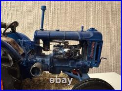 Border Fine Arts'At The Vintage' Model by Ray Ayres (B0517) Certificate And Box