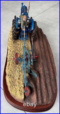 Border Fine Arts B0517'AT THE VINTAGE' Limited Edition signed by Ray Ayres