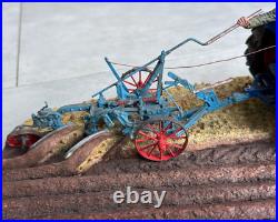 Border Fine Arts B0517'AT THE VINTAGE' Limited Edition signed by Ray Ayres
