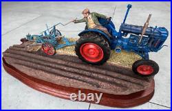 Border Fine Arts B0517'AT THE VINTAGE' Limited Edition signed by Ray Ayres