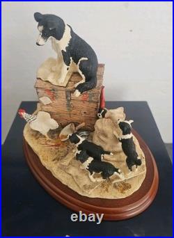 Border Fine Arts B0537 Out Of Harms Way Collectable Very Rare Figurine Boxed