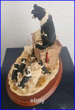 Border Fine Arts B0537 Out Of Harms Way Collectable Very Rare Figurine Boxed