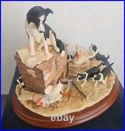 Border Fine Arts B0537 Out Of Harms Way Collectable Very Rare Figurine Boxed