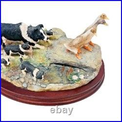 Border Fine Arts B1207 Keep On Running Figurine small chip NO. 151/750 (17)
