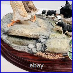 Border Fine Arts B1207 Keep On Running Figurine small chip NO. 151/750 (17)