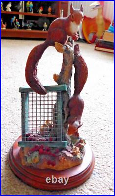 Border Fine Arts BFA Society Figurine BO779 Autumn Reds (Squirrels) Border Fine Arts BFA Society Figurine BO779 Autumn Reds (Squirrels)