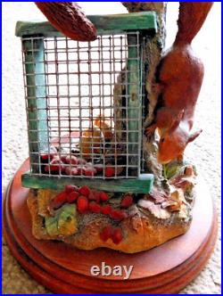 Border Fine Arts BFA Society Figurine BO779 Autumn Reds (Squirrels) Border Fine Arts BFA Society Figurine BO779 Autumn Reds (Squirrels)