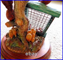 Border Fine Arts BFA Society Figurine BO779 Autumn Reds (Squirrels) Border Fine Arts BFA Society Figurine BO779 Autumn Reds (Squirrels)