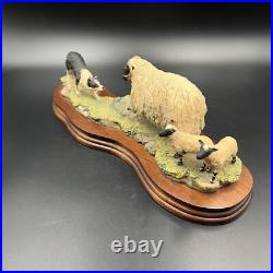 Border Fine Arts Black Faced Ewe and Collie Figure Statue B104 by Ray Ayres RARE